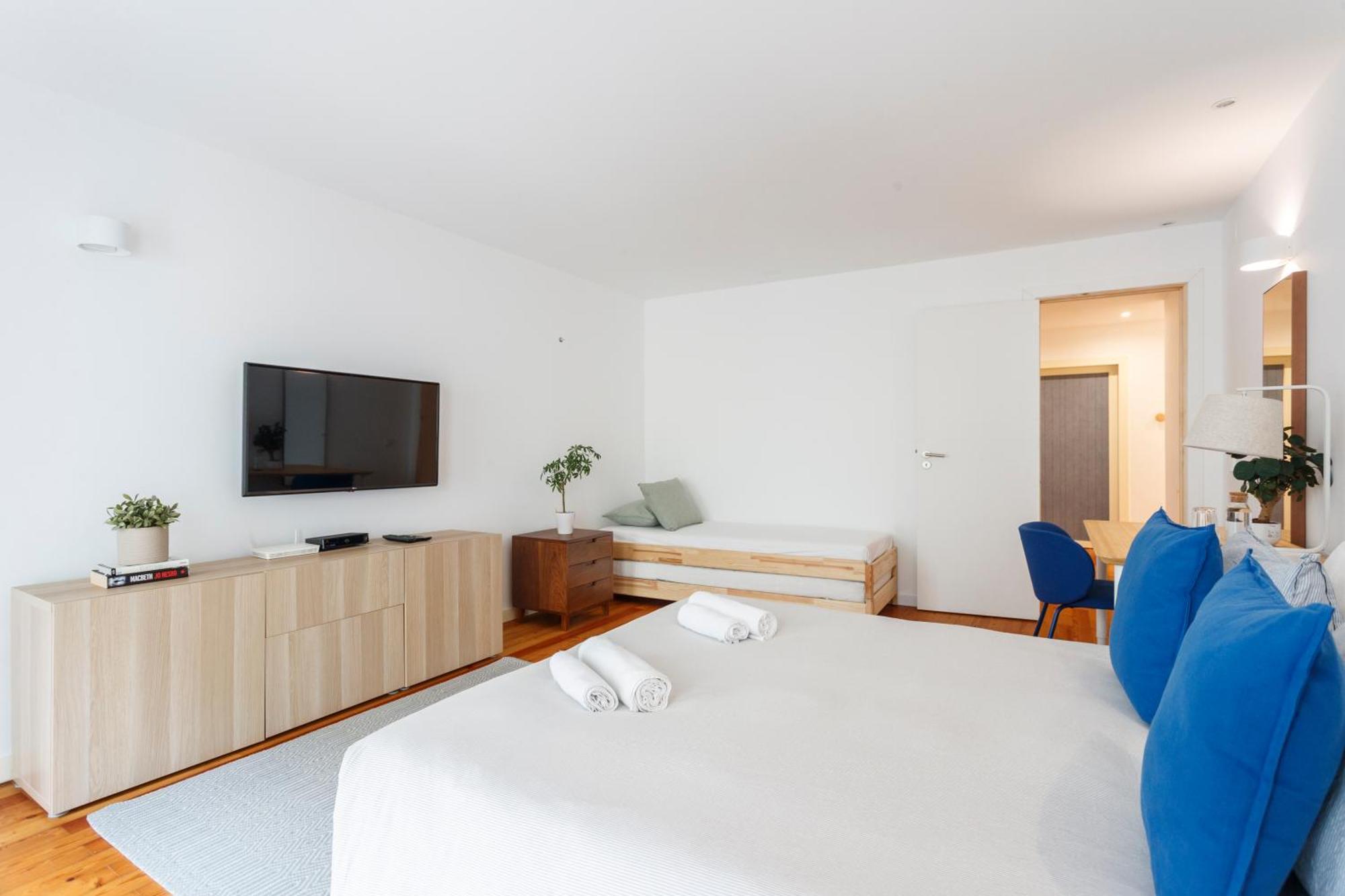 Shared Accommodation In Bairro Alto - Chiado Lisbon Exterior photo